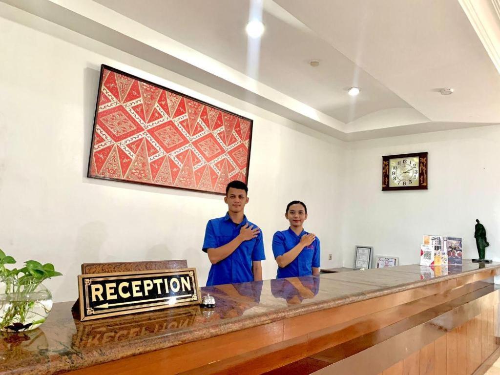 Pia Hotel Pangkalpinang Pangkalan Baru Exterior photo